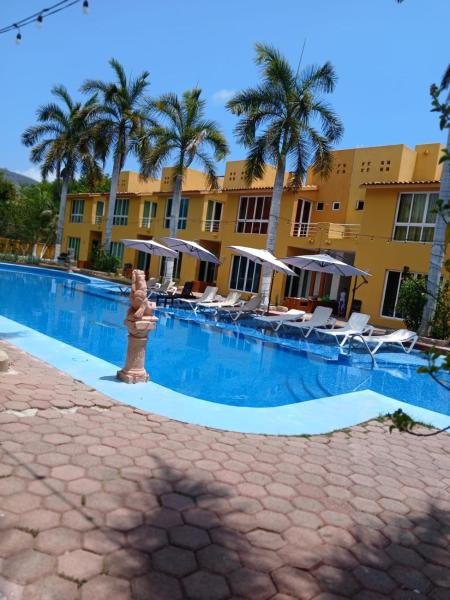 A la foto es mostra l'objecte VILLAS RIBERA DEL PACIFICO situat a la ciutat de Ixtapa.