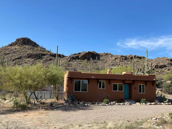 A la foto es mostra l'objecte Desert Retreat -Quiet-Mountain views-hiking-golfing situat a la ciutat de Tucson.