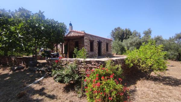 På billedet ses objektet Agios Ioannis Solar Cottage - Eco-friendly, Solar Powered beliggende i byen Amálon.