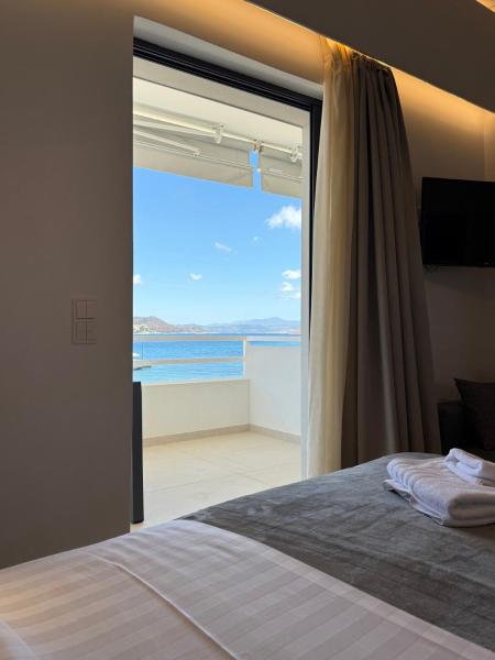 På billedet ses objektet Thalassa Luxury Apartments Nea Styra beliggende i byen Kouvéllai.