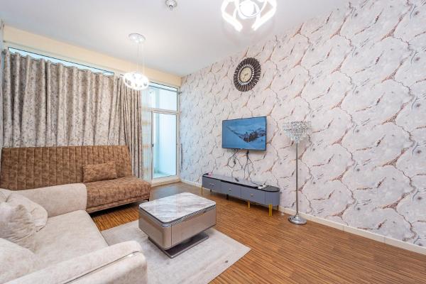 Na fotografii je vidět objekt Luxury 2 bedroom next to beach with swimming pool gym and kids play area nacházející se ve městě Adžmán.