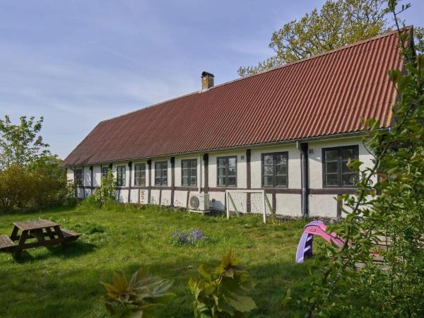 På billedet ses objektet 5 person holiday home in Rønne beliggende i byen Rønne.