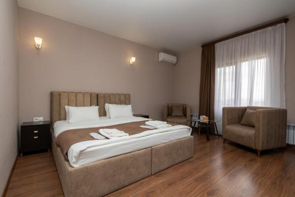Na fotografii je vidět objekt Hillside Guest House nacházející se ve městě Jerevan.