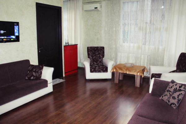 En la foto se muestra el objeto batumi ubicado en la ciudad de Itʼkhvisi.