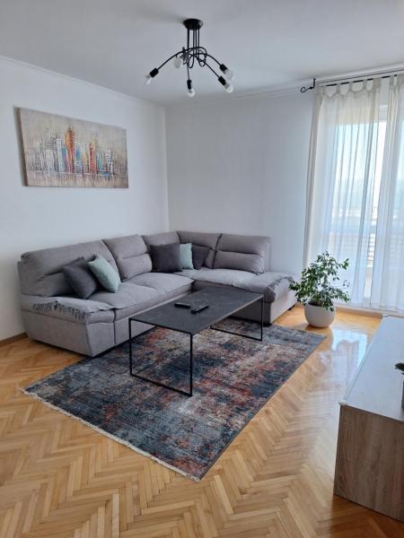 På bilden syns objektet Apartment Sunshine som ligger i staden Split.