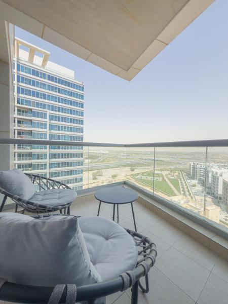 Nasma Luxury Stays - Sky-High Serenity in Stylish 2BR Retreat, Dubai