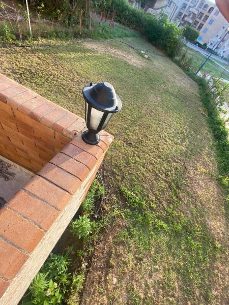 Na fotografii je vidět objekt 2BR ground chalet with private garden شاليه أرضي غرفتين بحديقة خاصة nacházející se ve městě Dawwār Ḩalīs.