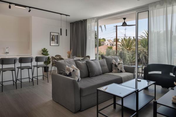 Auf dem Foto ist das Objekt Phaedrus Living Travertine Residences 102 in der Stadt Strovolos zu sehen.
