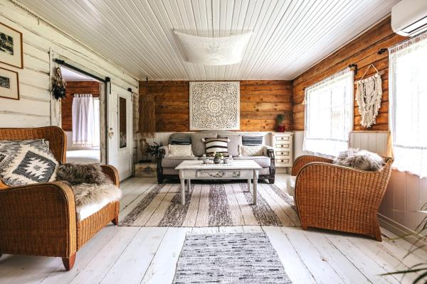 Na fotografii je vidět objekt Lõuka Farm House nacházející se ve městě Pulli.