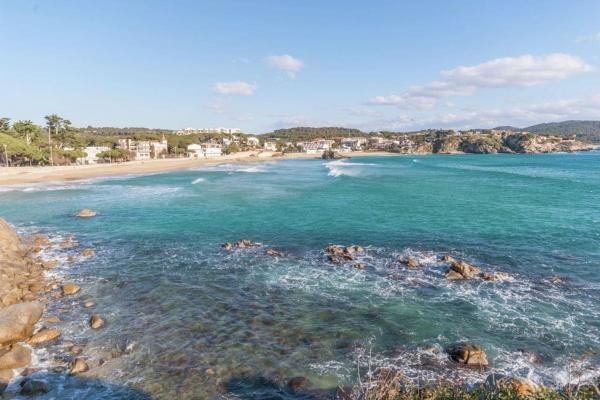 A la foto es mostra l'objecte Apartament en la Fosca Palamos mar y piscina situat a la ciutat de Palamós.