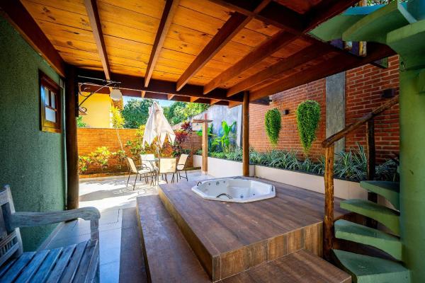A la foto es mostra l'objecte 600m da Orla Bardot! Linda casa 4 suites situat a la ciutat de Búzios.