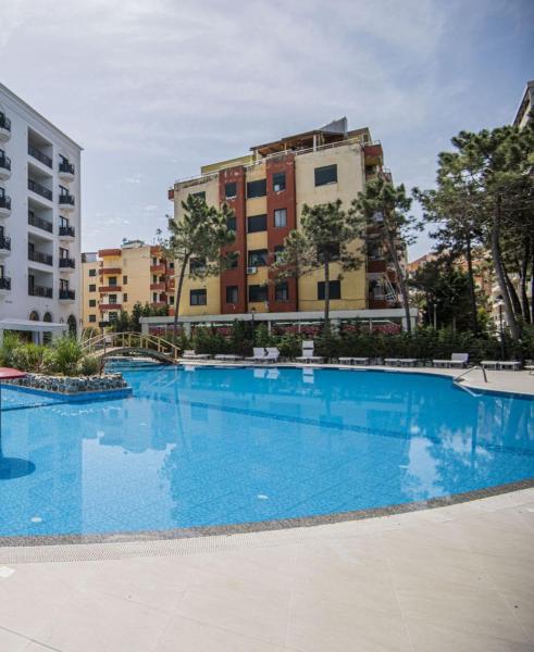 A la foto es mostra l'objecte M Apartment situat a la ciutat de Golem.