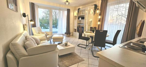 Apartment "Seeschwalbe" Mit Sonnigem Südbalkon Sauna Und Parkplatz - 200m Zum Deich - Geestland