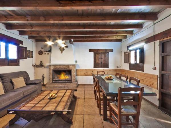 Kuvassa näkyy kohde Beautiful holiday home in Andalusia with heated pool, joka sijaitsee kaupungissa Serval.