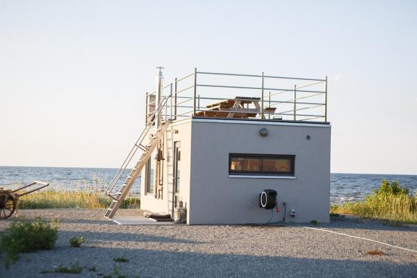 照片显示了位于Eisma市的Suureliiva rannamaja物件。