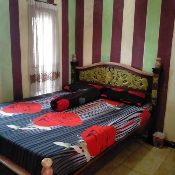 En la foto se muestra el objeto Misran Homestay ubicado en la ciudad de Pohsangit-kidul.