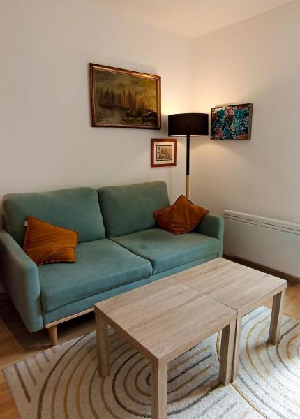 På bildet vises objektet Cozy independent studio som ligger i byen Assieu.