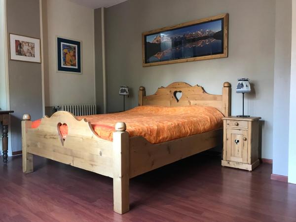 A la foto es mostra l'objecte Appartement Beau-Soleil avec vue sur le glacier des Grands situat a la ciutat de Trient.