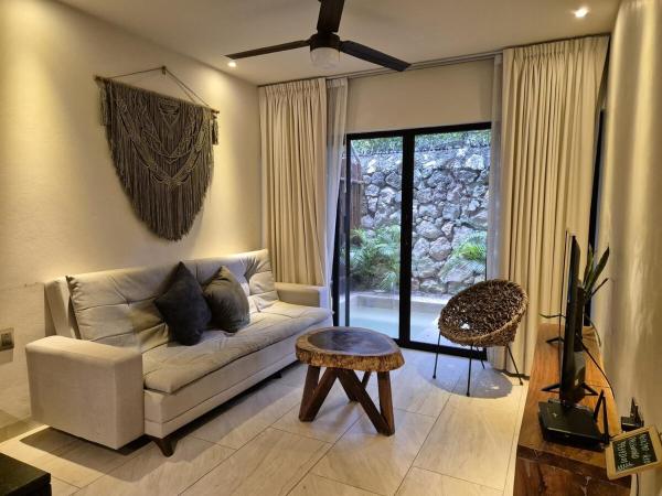 Na zdjęciu widoczny jest obiekt A beautiful family apartment with a private pool A7 położony w mieście Tulum.