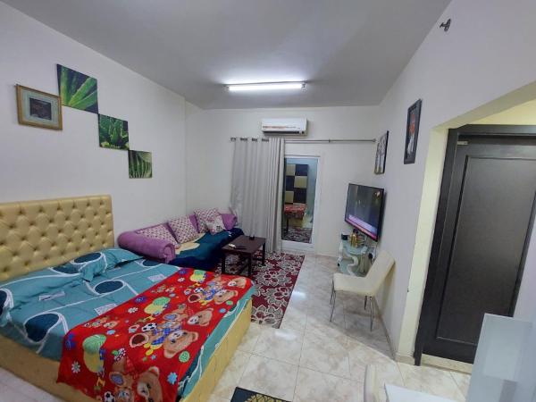 På billedet ses objektet Al Mohairi Tower-Cool Place for ur Stay-Well Furnished Studio beliggende i byen Ajman.