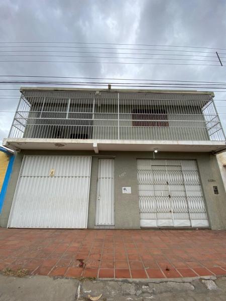 写真にはLagoa Nova市にあるCasa Empório 17が写っています。