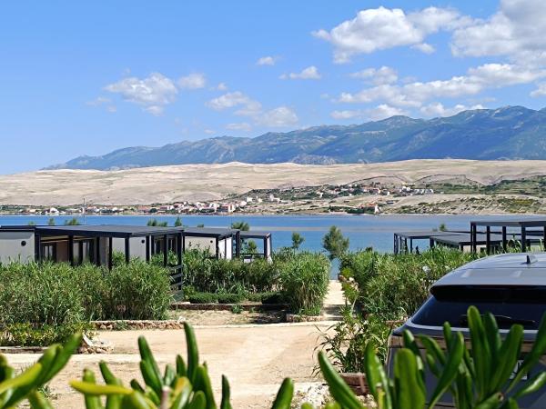 The photo shows the Zen Zone Spirit premium mobile home located in the city of Kolan.
