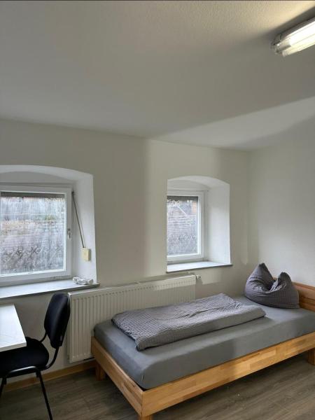 A la foto es mostra l'objecte Monteurzimmer Königsbronn Dachgeschoss situat a la ciutat de Königsbronn.