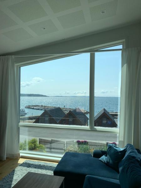 A la foto es mostra l'objecte Haabakk on Sea situat a la ciutat de Tau.