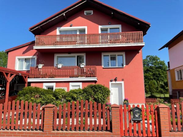 A la foto es mostra l'objecte Pension u Danuśki z Bogdańca situat a la ciutat de Okrzeszyn.