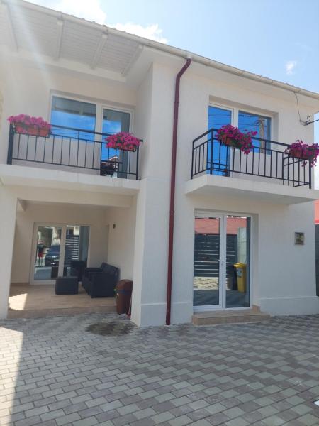 Na zdjęciu widoczny jest obiekt Casa Betty położony w mieście Costinesti.