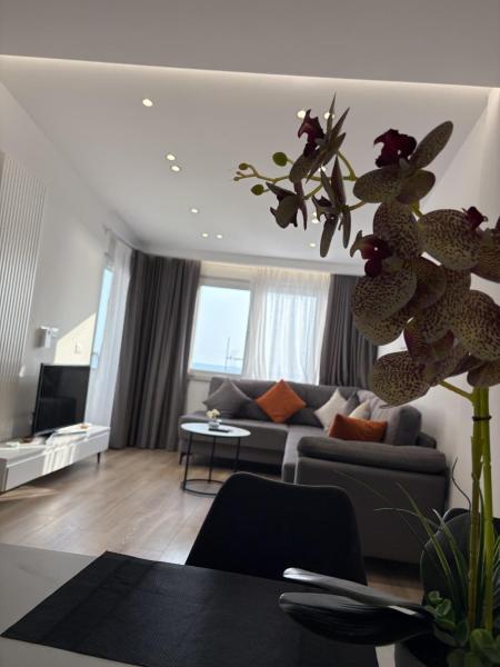 Na fotografii je vidět objekt Seascape Apartment Durres nacházející se ve městě Durrës.