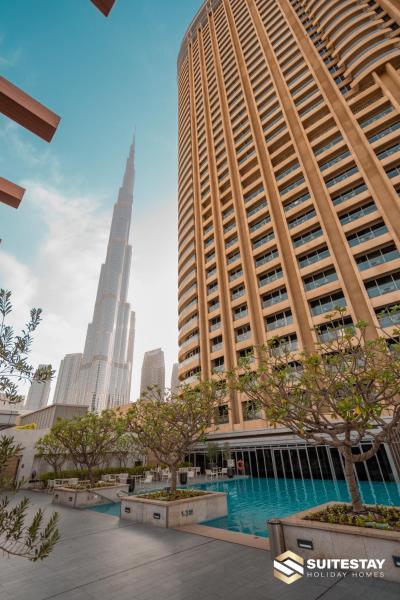 Na zdjęciu widoczny jest obiekt Emmar fashion avenue Dubai mall położony w mieście Dubaj.