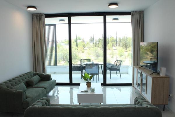 Nella foto è visibile l'oggetto Infinity Luxury Mansions situato nella città di Dhali.