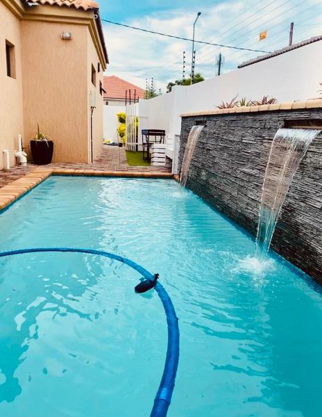 A la foto es mostra l'objecte City Connect Lodging situat a la ciutat de Gaborone.