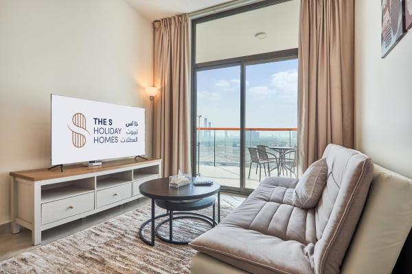 A la foto es mostra l'objecte One Bedroom Apartment in Binghatti Avenue by The S Holiday Homes situat a la ciutat de Dubai.