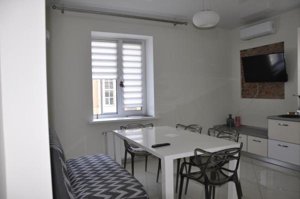 A la foto es mostra l'objecte Grand Apartment Magistrackay situat a la ciutat de Chernihiv.