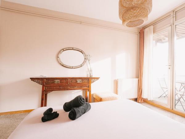 Lovely Room In Gracia, Barcelona