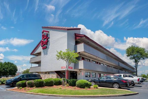 A la foto es mostra l'objecte Red Roof Inn West Monroe situat a la ciutat de West Monroe.