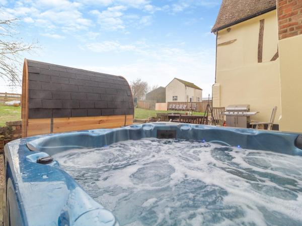 Sycamore Farmhouse - Ipswich