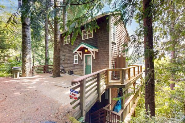 La photo montre l'objet Mercer Lake Memories situé dans la ville de Mapleton.