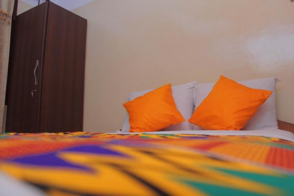 Auf dem Foto ist das Objekt VTF Guest House in der Stadt Accra zu sehen.