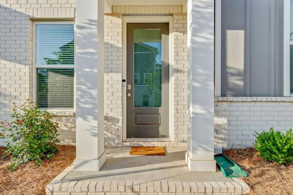 På billedet ses objektet Deluxe Home Near Atlanta Airport beliggende i byen Atlanta.
