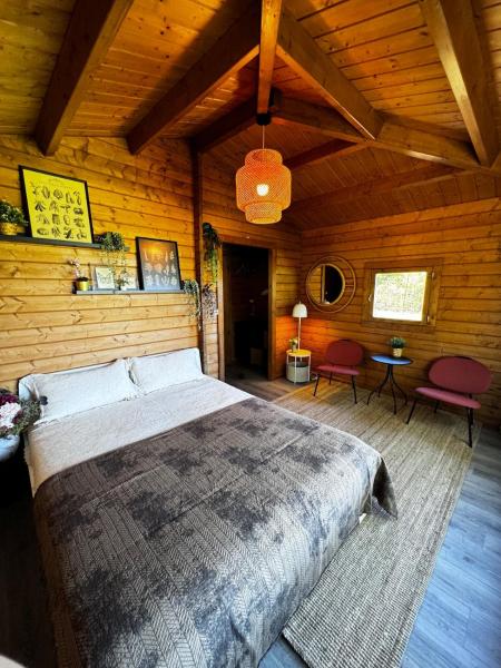 Na zdjęciu widoczny jest obiekt The Bungalow - Heated Big Pool - New With Airconditioner położony w mieście Moçarria.