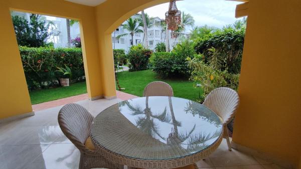 A la foto es mostra l'objecte Caribe Home Dominicus Ginepro 3 situat a la ciutat de La Laguna.