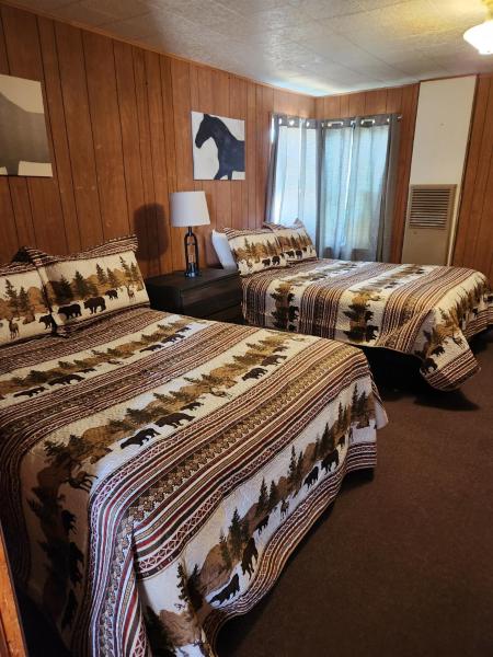 Na zdjęciu widoczny jest obiekt Big Sky Motel położony w mieście Choteau.