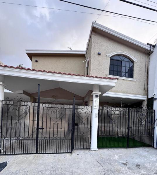 A la foto es mostra l'objecte Casa Luna situat a la ciutat de Ciudad Madero.
