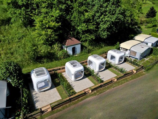 Na zdjęciu widoczny jest obiekt Schönster Seeblick am Mondsee - Cubes - SELF CHECK-IN położony w mieście Au.