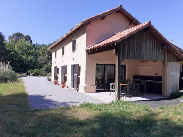 A la foto es mostra l'objecte Gîte de Lamourelle situat a la ciutat de Roquefort.