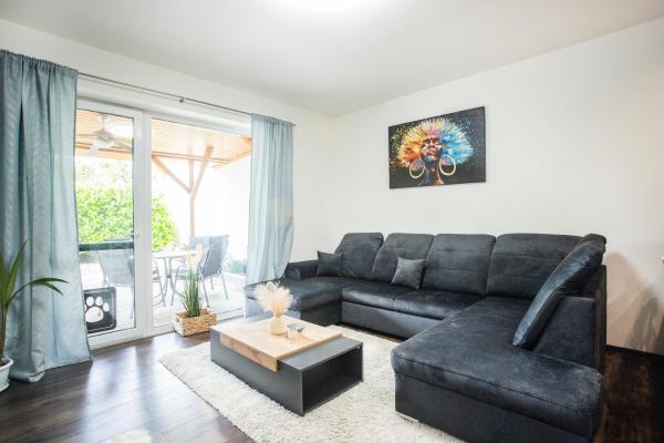 Nella foto è visibile l'oggetto Dom Tomášov situato nella città di Senec.