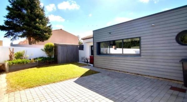 A la foto es mostra l'objecte Petite maison cosy au calme situat a la ciutat de Royan.